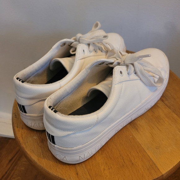 Nautica women's white sneaker - Picture 4 of 16